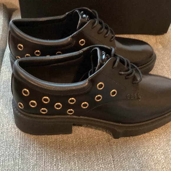 COACH Women's Lyla Grommets Derby Flats, size 9.5 - Picture 11 of 11